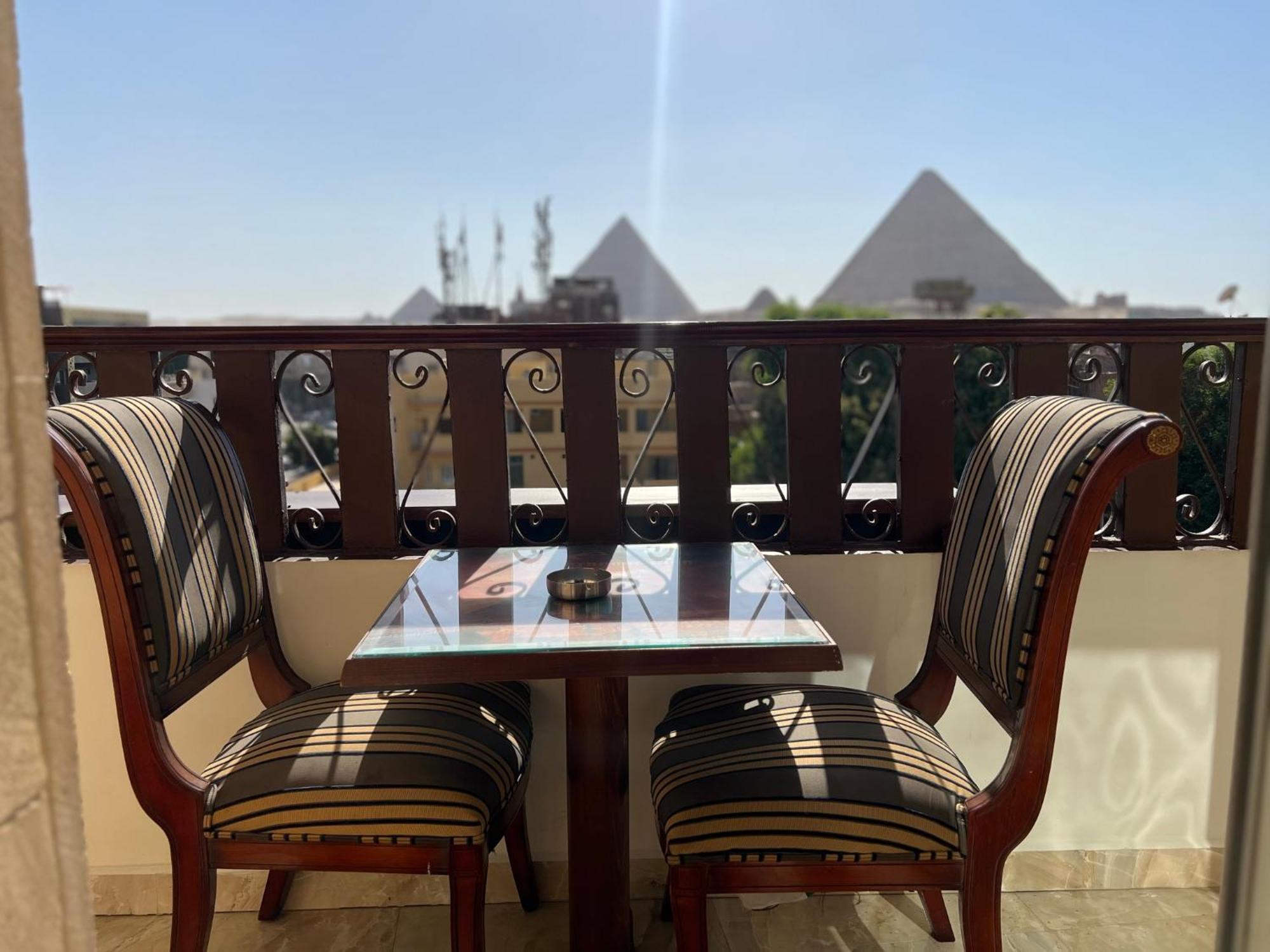El Aida Pyramids View Hotel Kafret el-Gabal Eksteriør billede