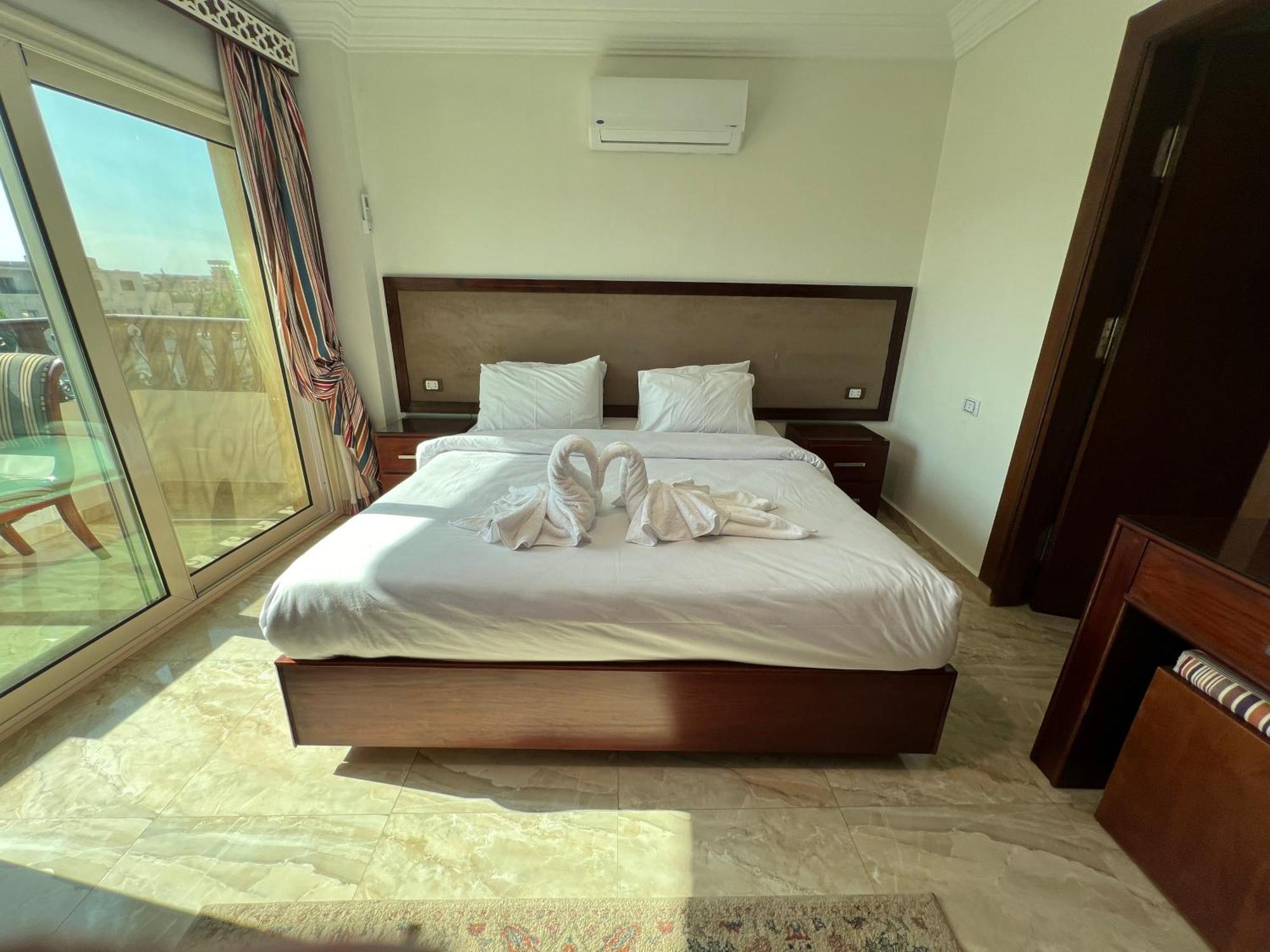El Aida Pyramids View Hotel Kafret el-Gabal Eksteriør billede