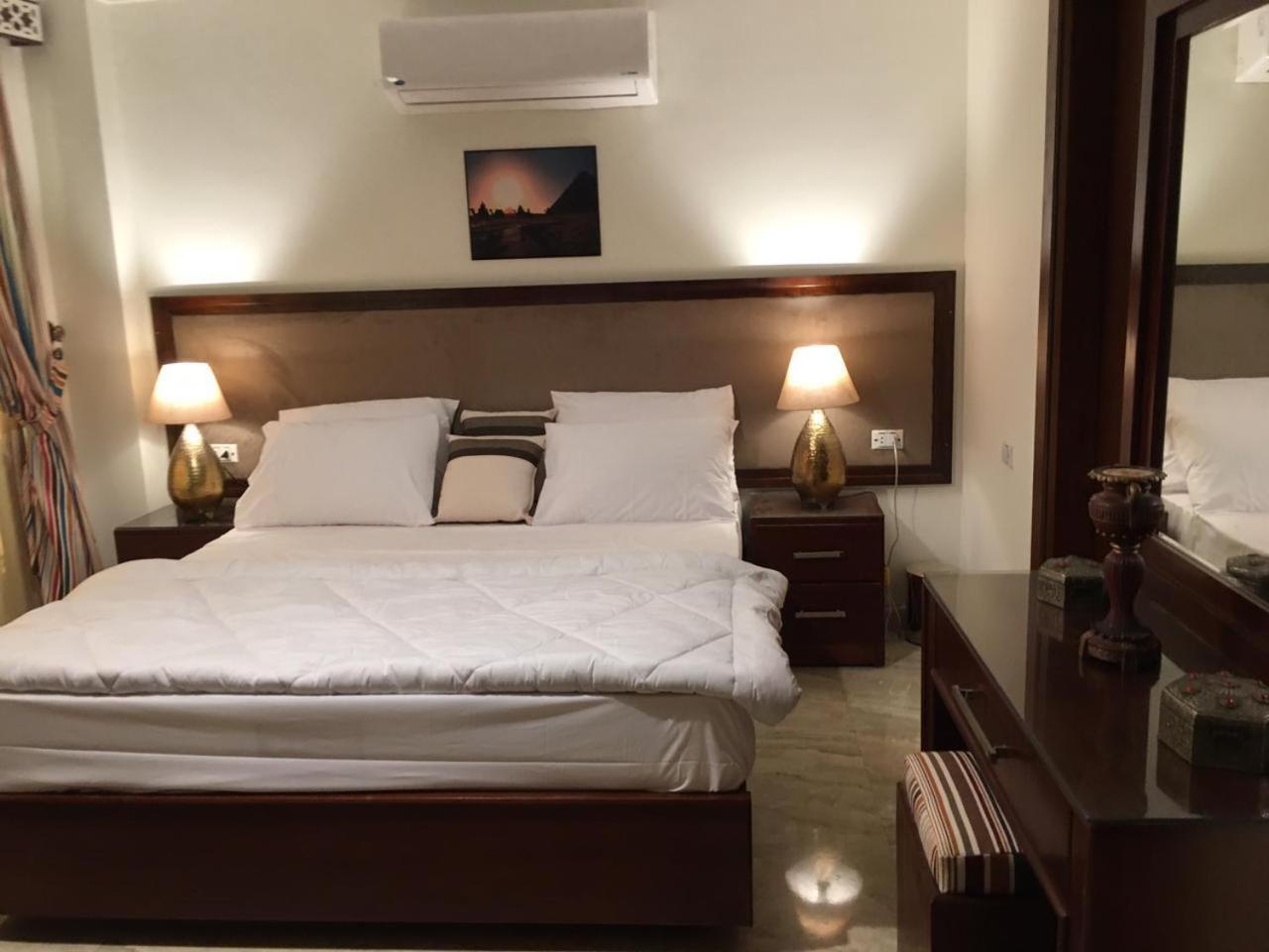 El Aida Pyramids View Hotel Kafret el-Gabal Eksteriør billede