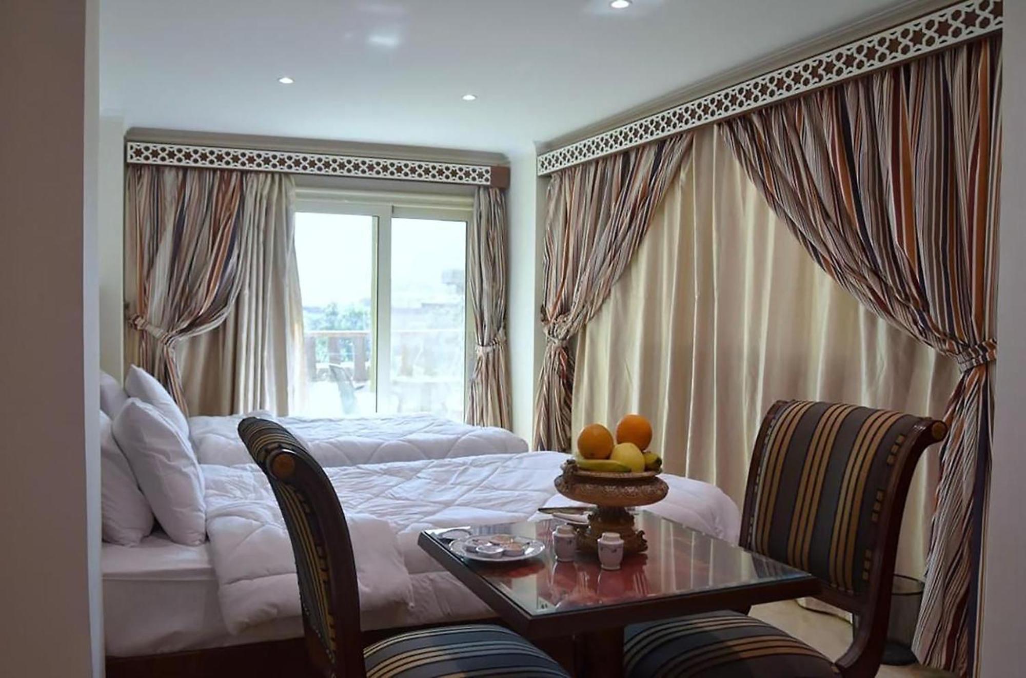 El Aida Pyramids View Hotel Kafret el-Gabal Eksteriør billede