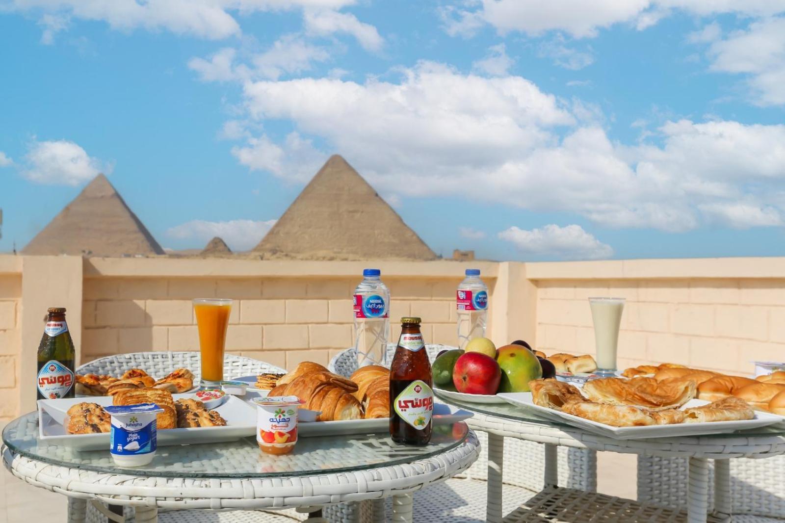 El Aida Pyramids View Hotel Kafret el-Gabal Eksteriør billede