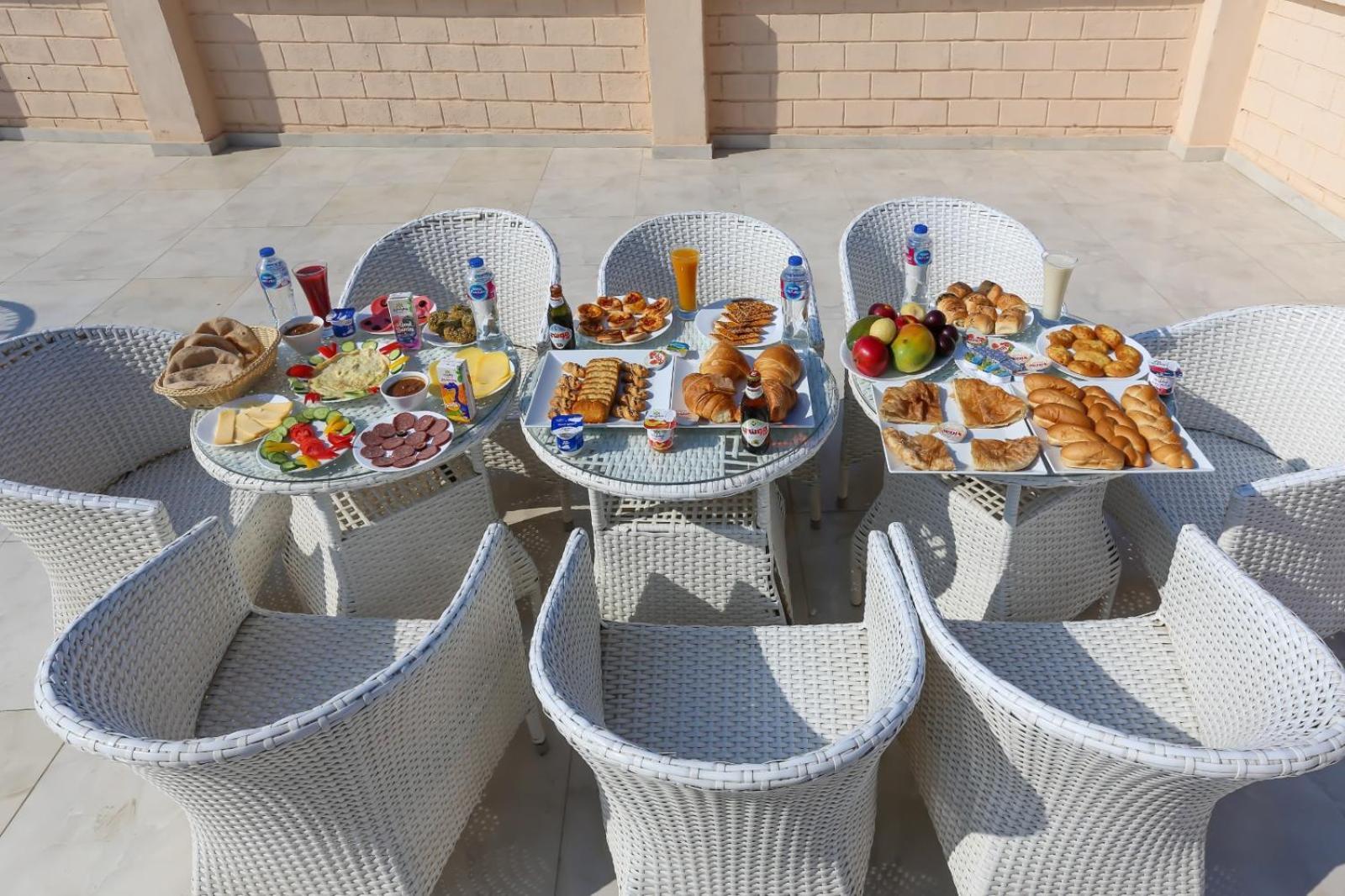 El Aida Pyramids View Hotel Kafret el-Gabal Eksteriør billede
